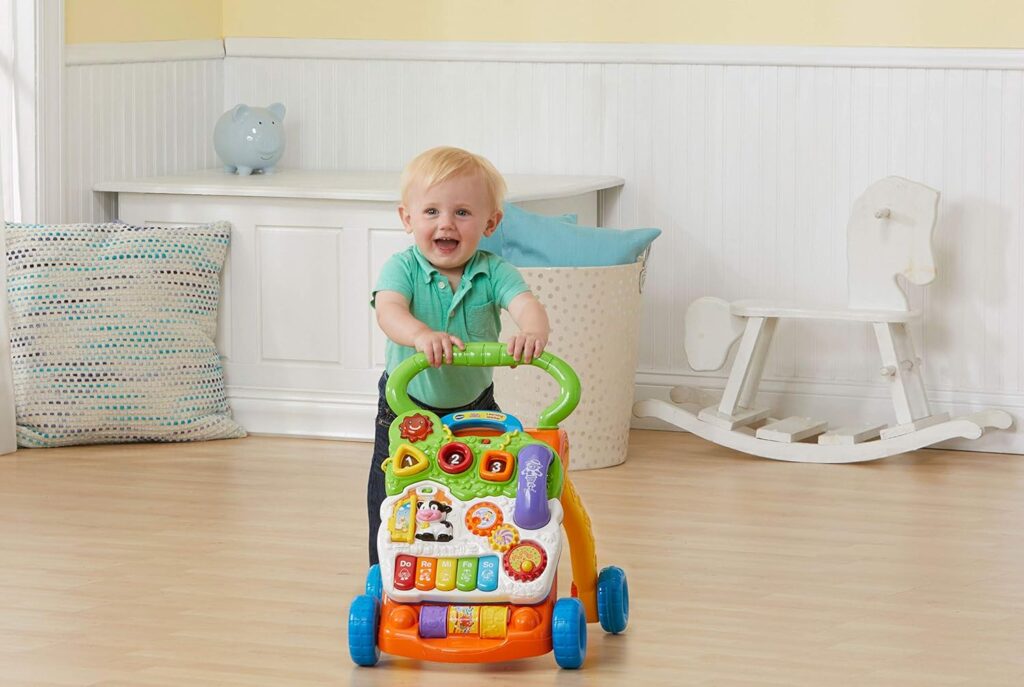 Foldable baby walkers